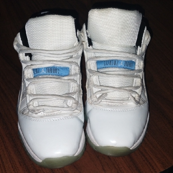 Air Jordan retro 11 Low "Legend Blue" Mens Size 7 - Picture 2 of 5